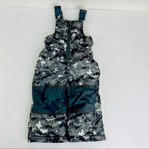 Rugged Bear Unisex Snowsuit 12M Gray Clip On Shoulder Straps Zipper